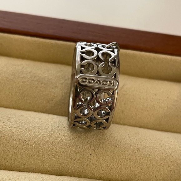 Coach Ring - Picture 2 of 7